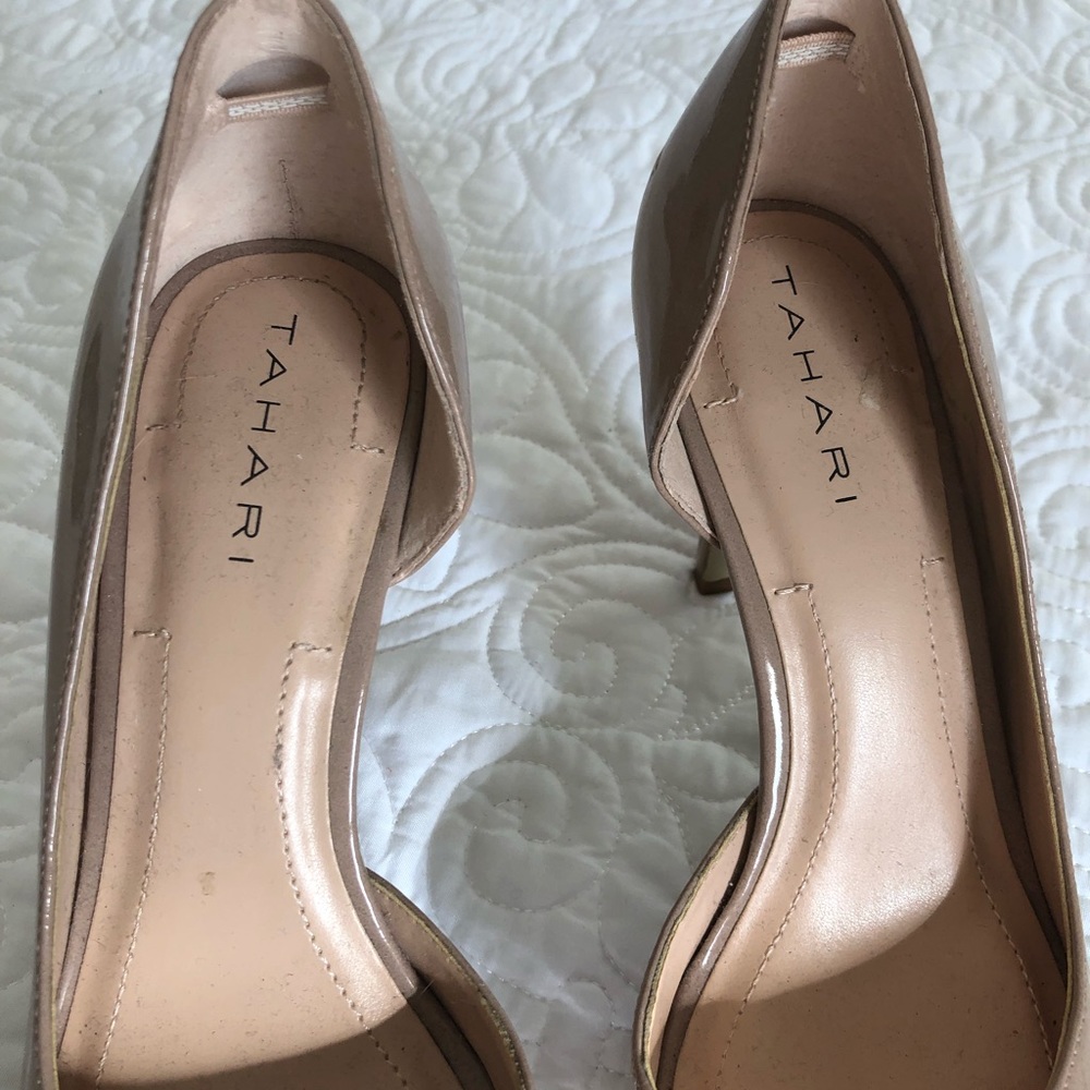 Tahari pumps